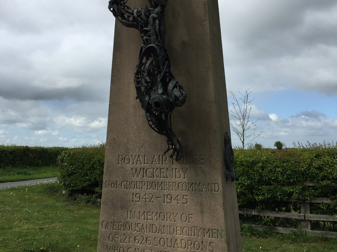 Memorial to 12 Squadron and 626 Squadron of RAF Wickenby景点图片