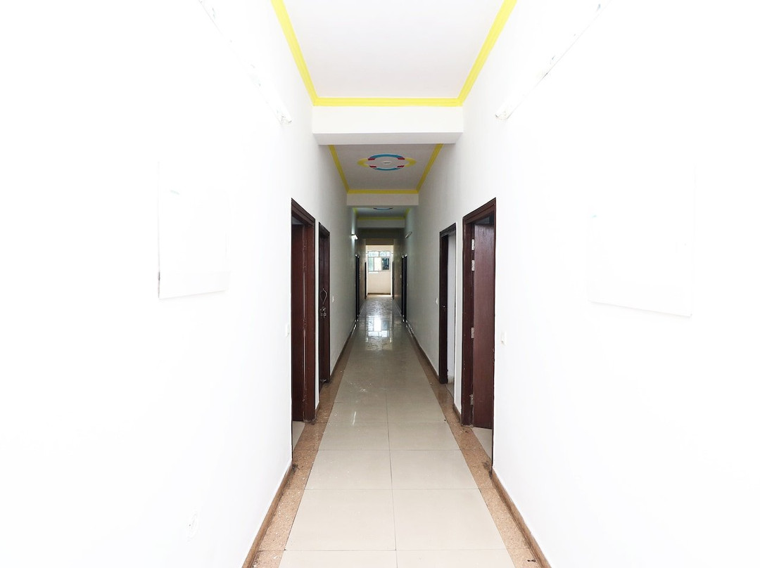 Hotel Virus Bistro and Kitchen主图