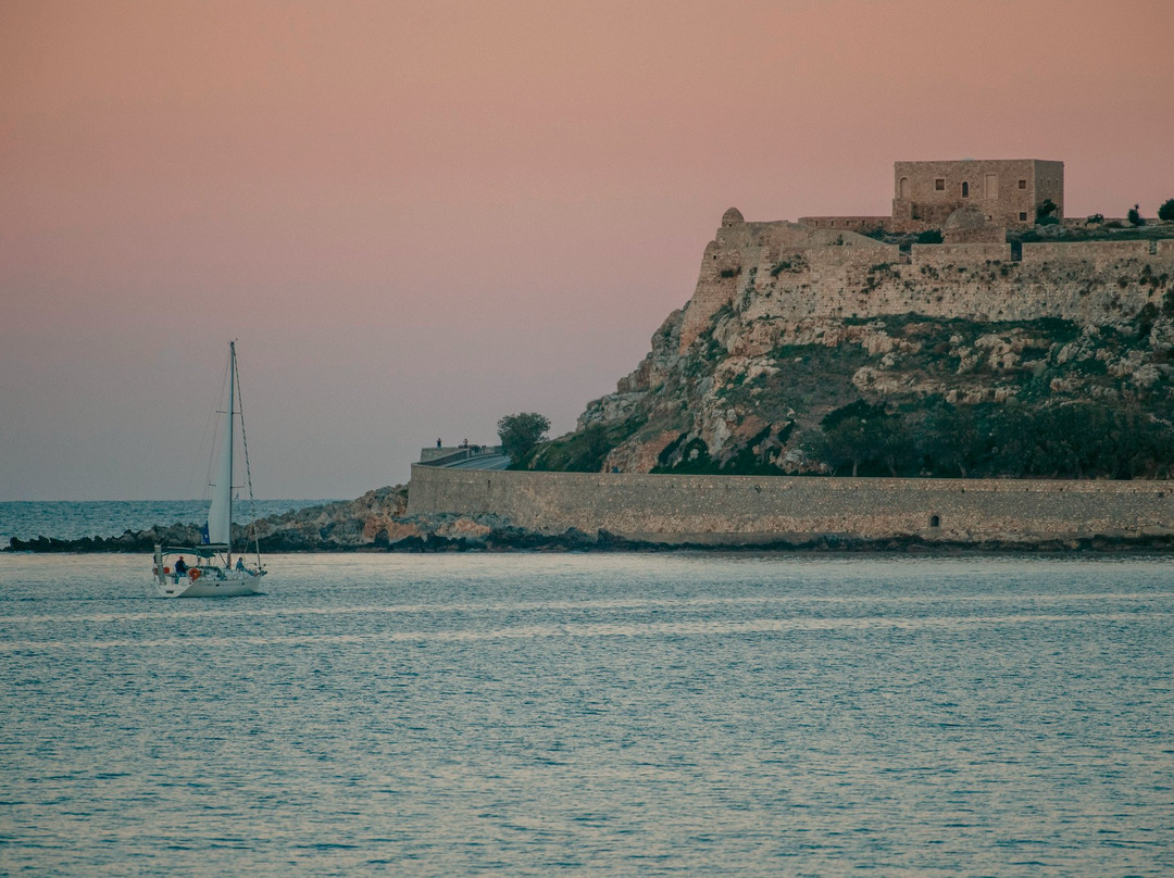Ariadne Sailing Trips-雷斯蒙必去景点