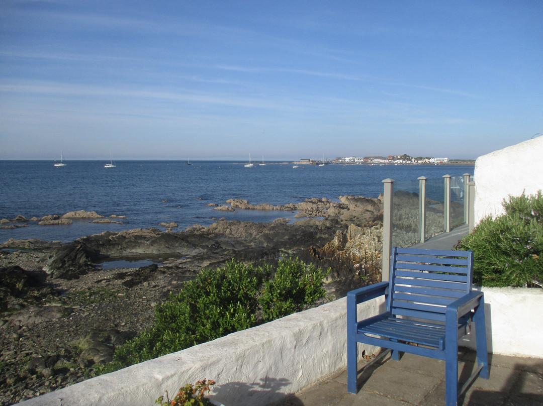 The White Cottages主图