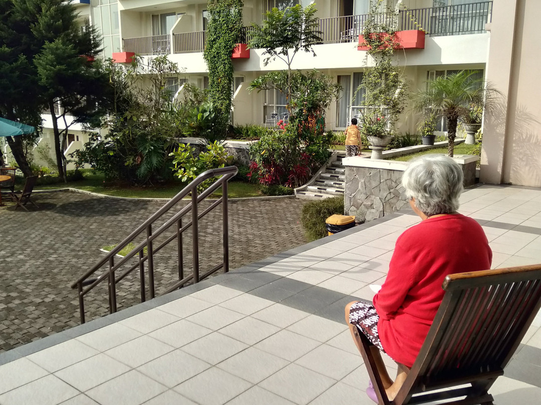 Casa Monte Rosa Hotel – Puncak Mountain Resort主图