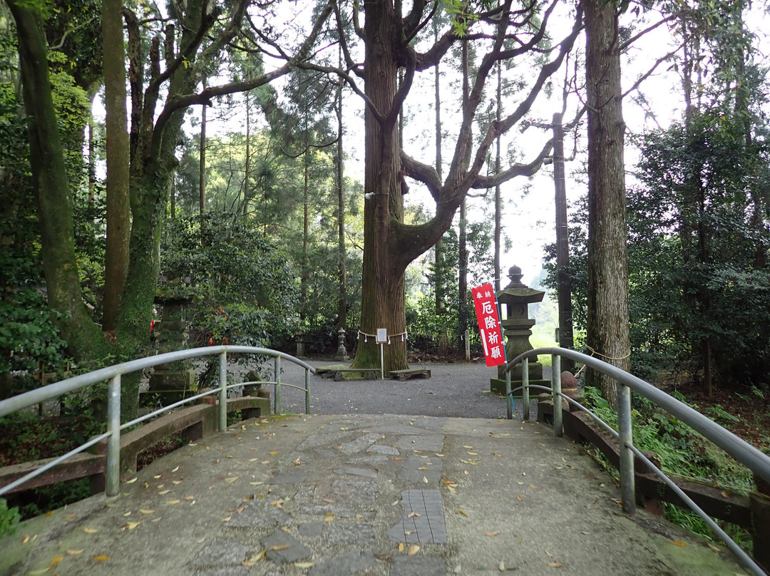 Tsuma Kirishima Shrine景点图片
