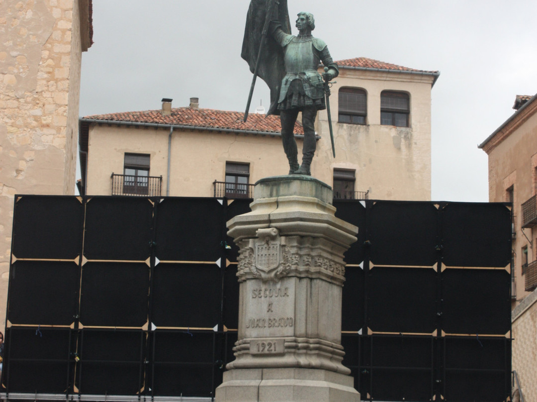 Monumento a Juan Bravo景点图片