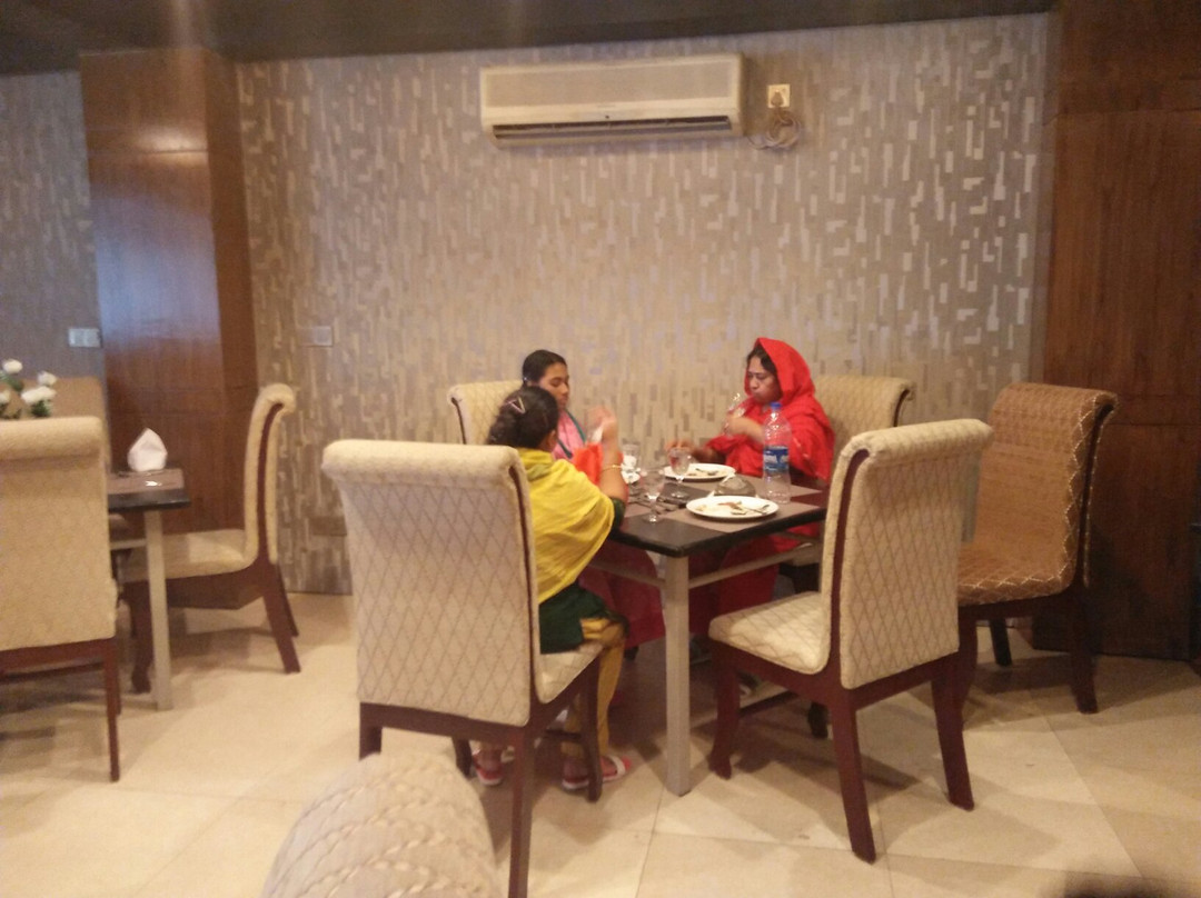 Hotel Favour Inn International主图