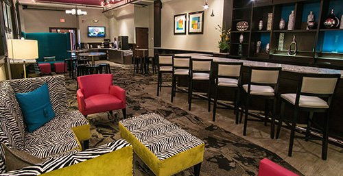 The Parker Inn & Suites主图