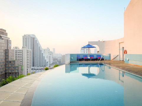 曼谷莎玛素坤逸服务式公寓主图