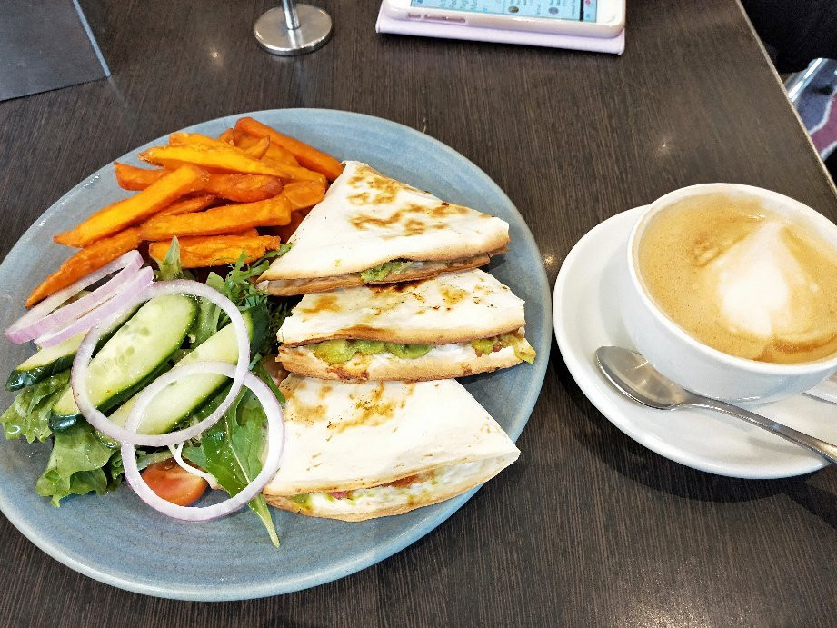 Bateau Bay餐馆和美食-The Coffee Club Bateau Bay