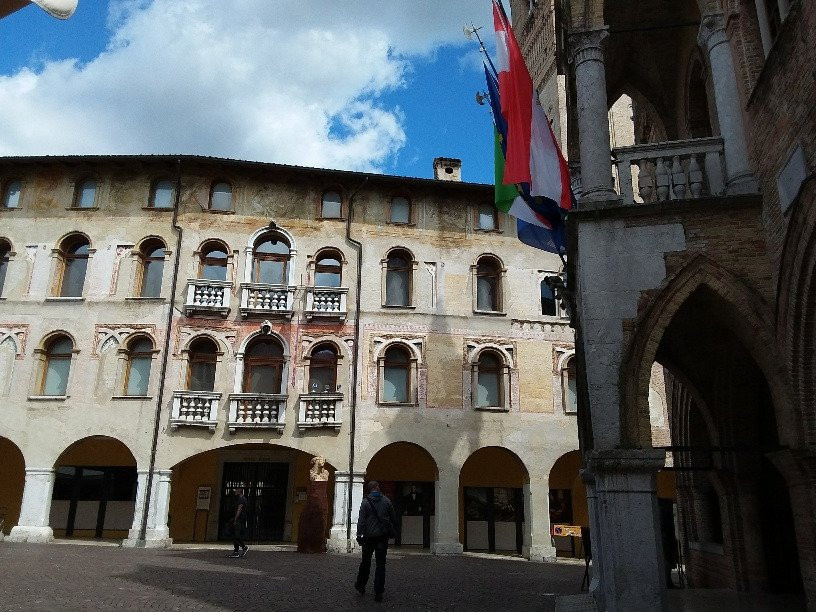 Corso Vittorio Emanuele II (Contrada Maggiore) - Urbs Picta景点图片