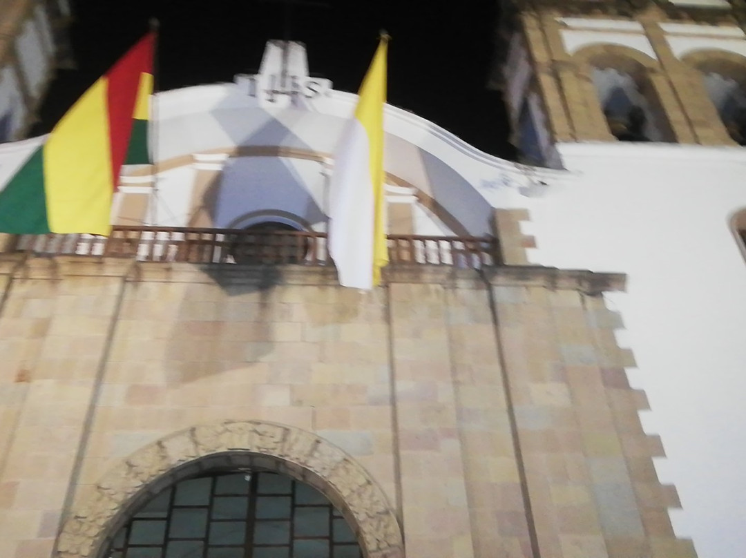 Iglesia Compañía de Jesús-瓦尔帕莱索必去景点