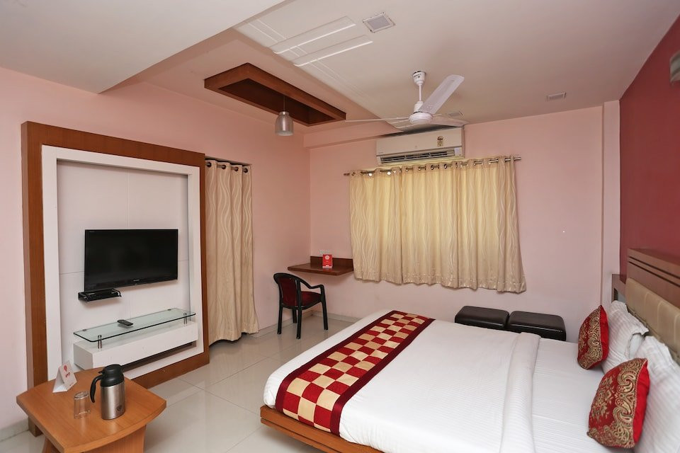 OYO 2450 Hotel Laxmi Residency主图