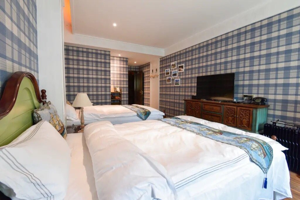 静谧小应客栈(稻城亚丁景区游客中心店)主图