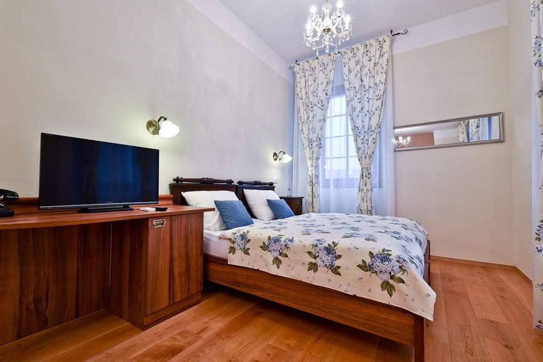 Log pri Brezovici酒店住宿-Guesthouse Bistra