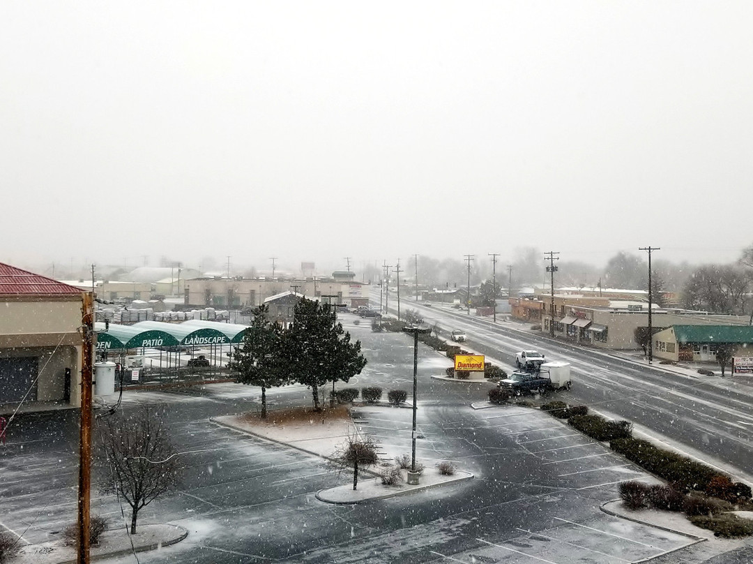 Holiday Inn Express & Suites Klamath Falls Central By IHG主图