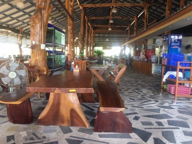 Krasae Bon餐馆和美食-Preecha Seafood