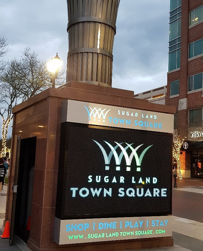 Sugar Land Town Square景点图片