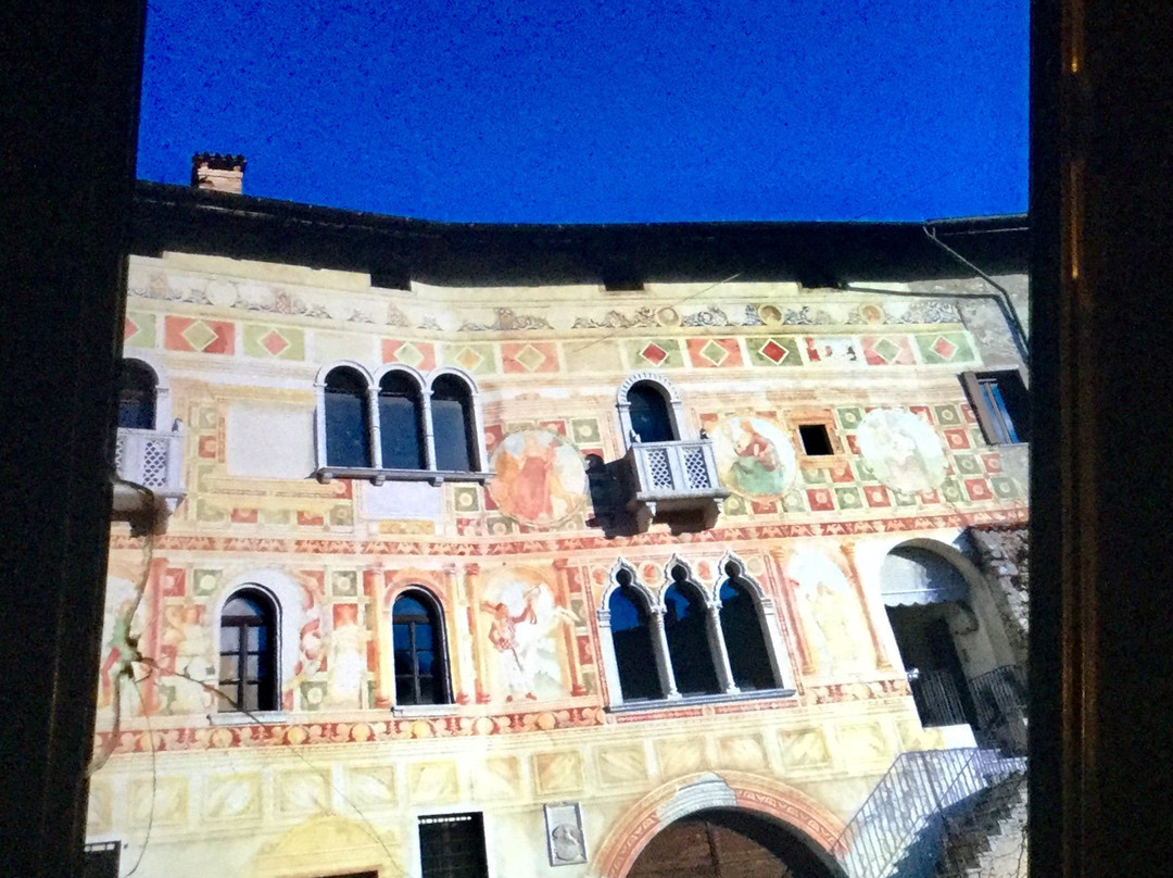 Corso Roma, le Torri, i Portici, i Palazzi景点图片