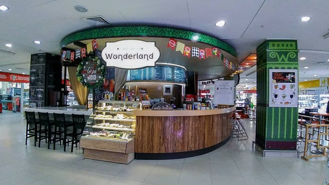 Sakharnyy餐馆和美食-Wonderland Coffee and Tea