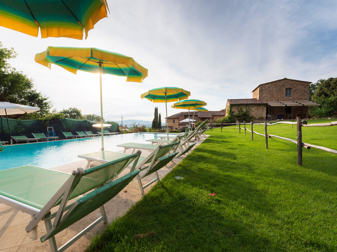 Agriturismo Verniano Five Apartments with Panoramic Pool