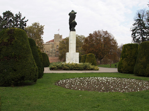 Monument of Gratitude to France-贝尔格莱德必去景点