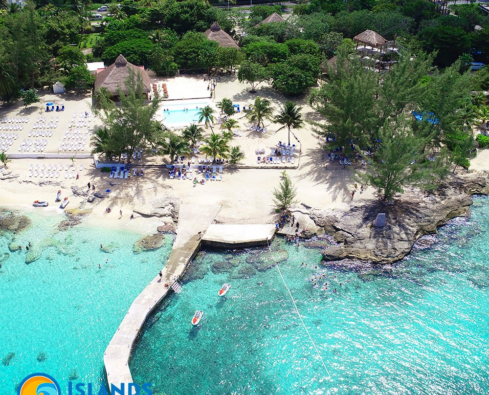 Islands Beach Club