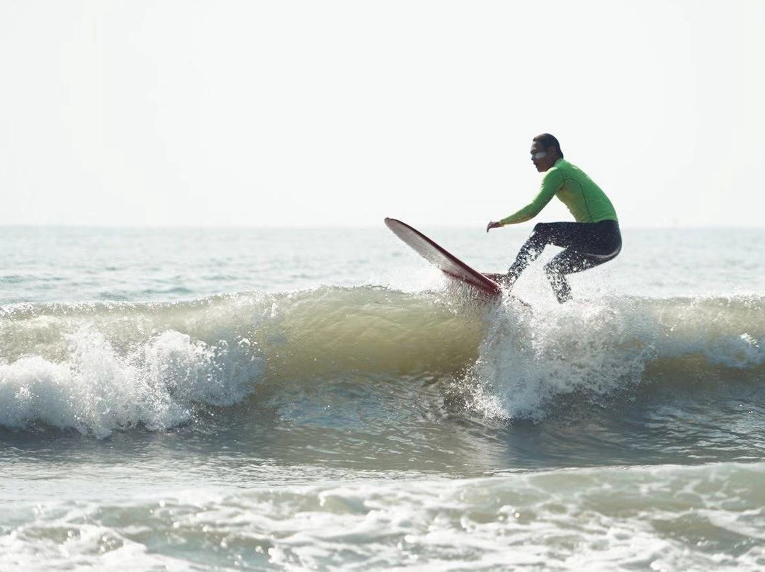 CoCo Surf School景点图片