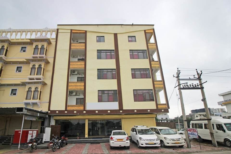 Collection O Hotel Krishna Palace