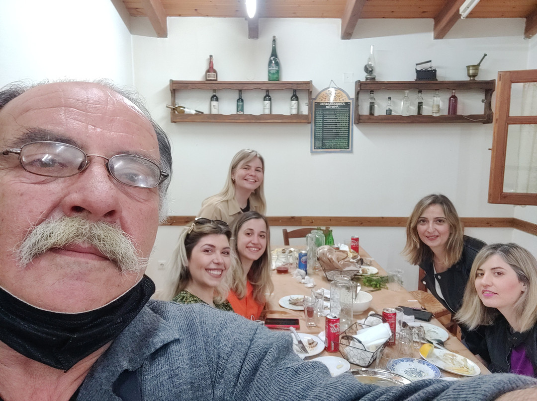 Emporikon kafe Mezedopoleío