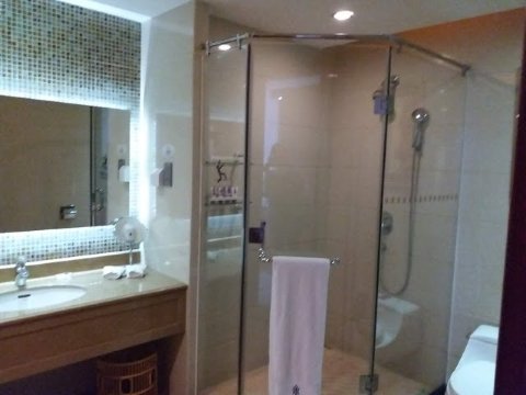 东莞常平逸豪国际大酒店-浴室