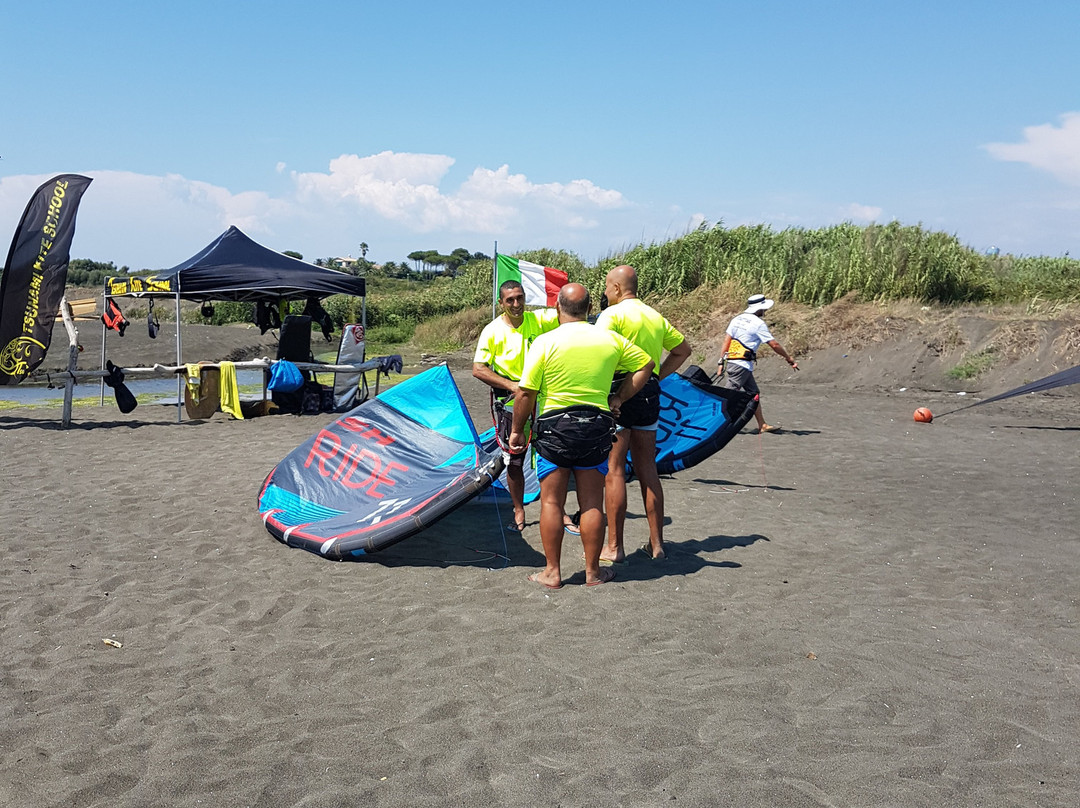 Tsunami Kite School