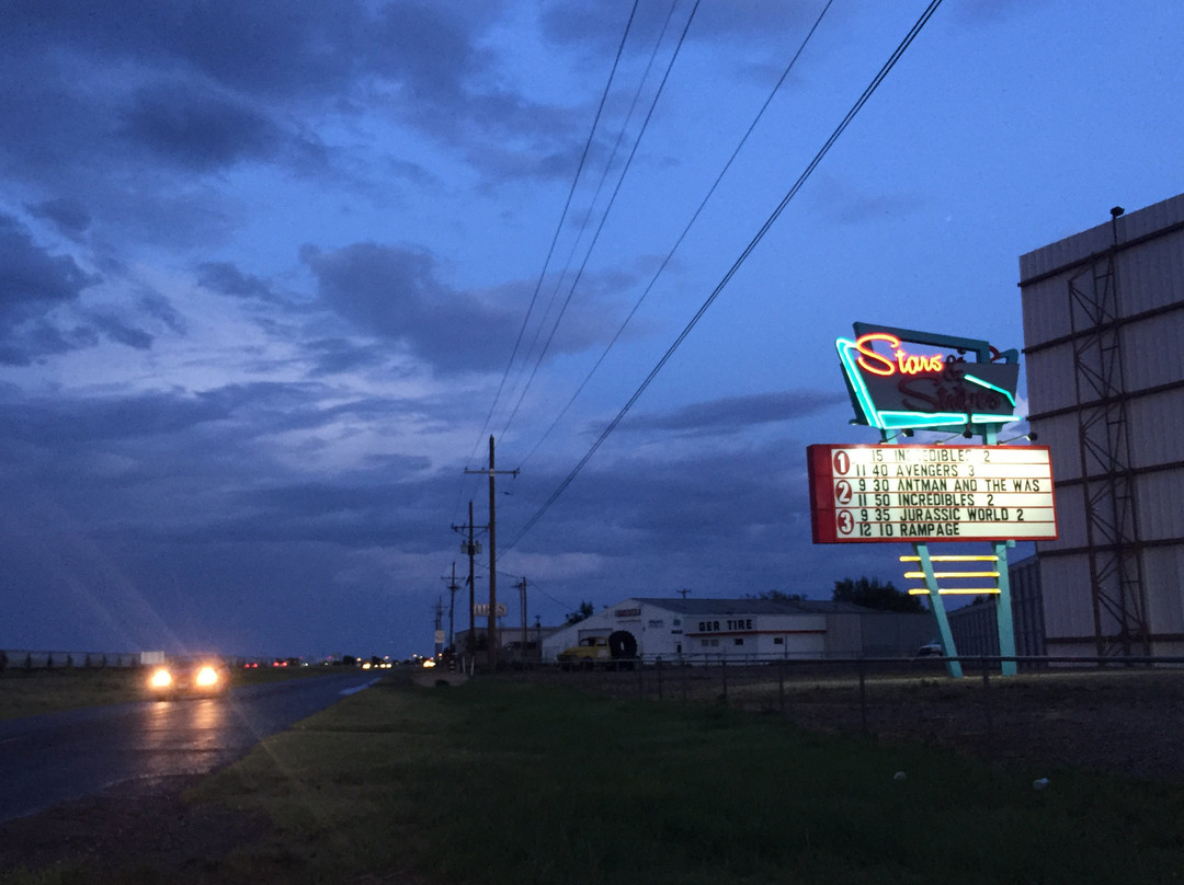 Stars & Stripes Drive-In Theatre景点图片