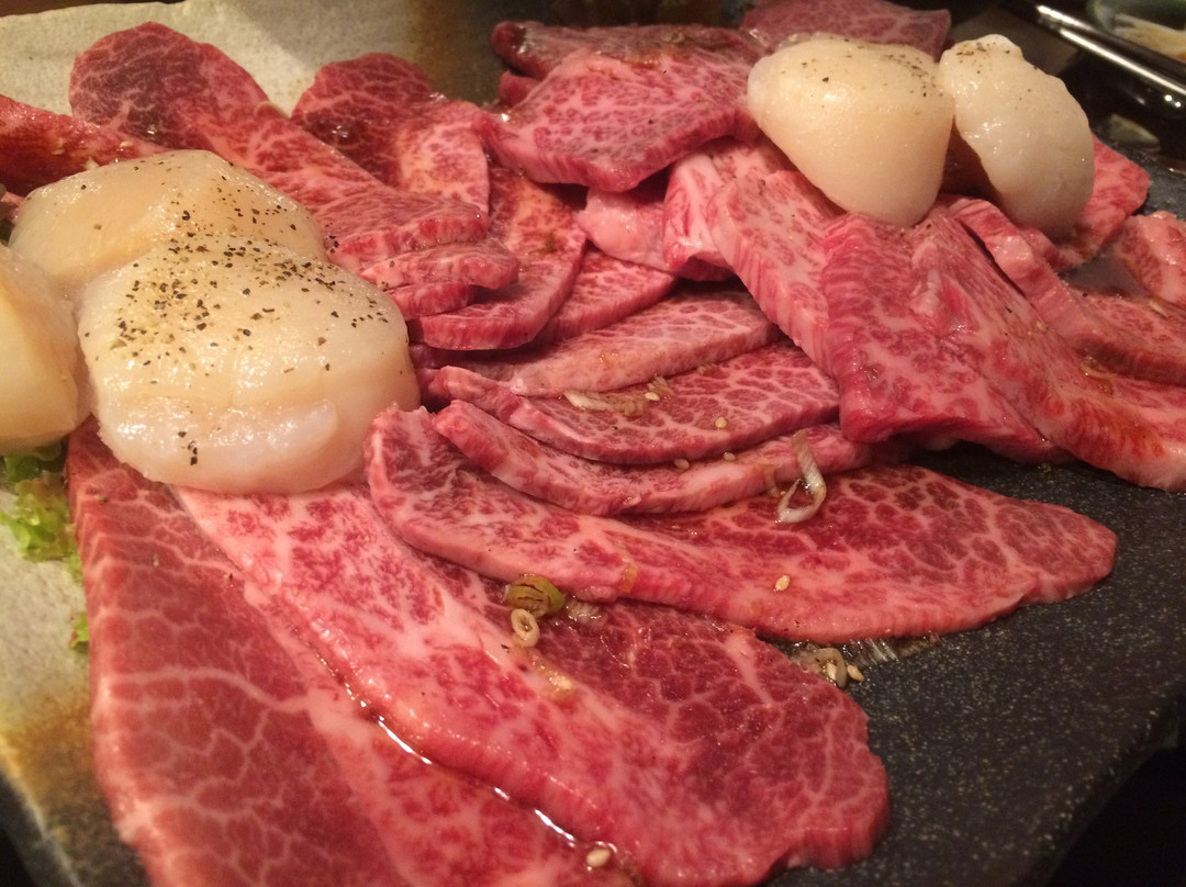 炭火焼肉 秘苑