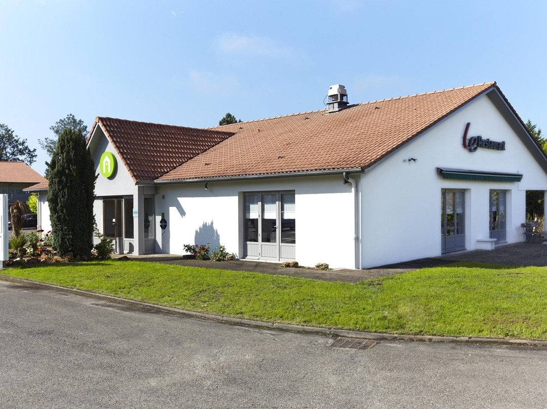 蒙特马尔桑钟楼酒店主图