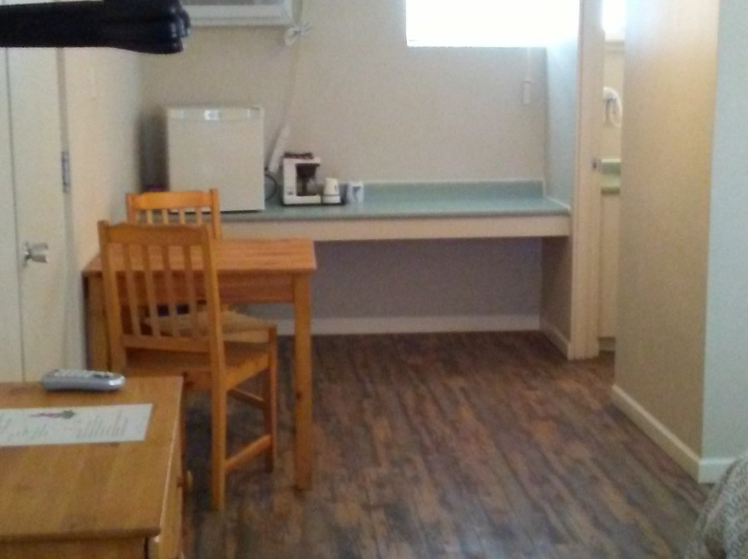 Fireweed Motel主图