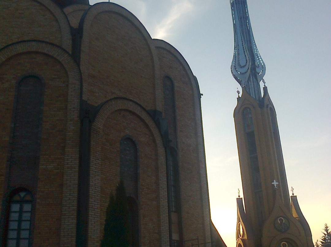 Holy Spirit East Orthodox Church景点图片