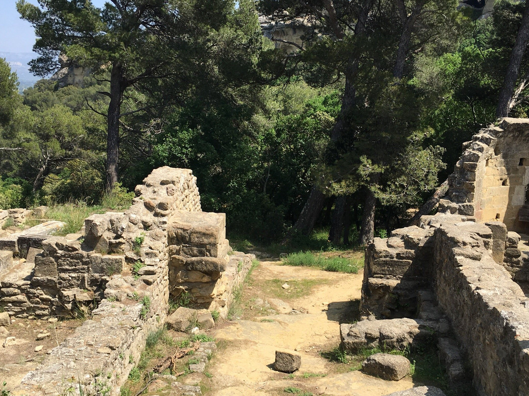 Lamanon旅游攻略图片