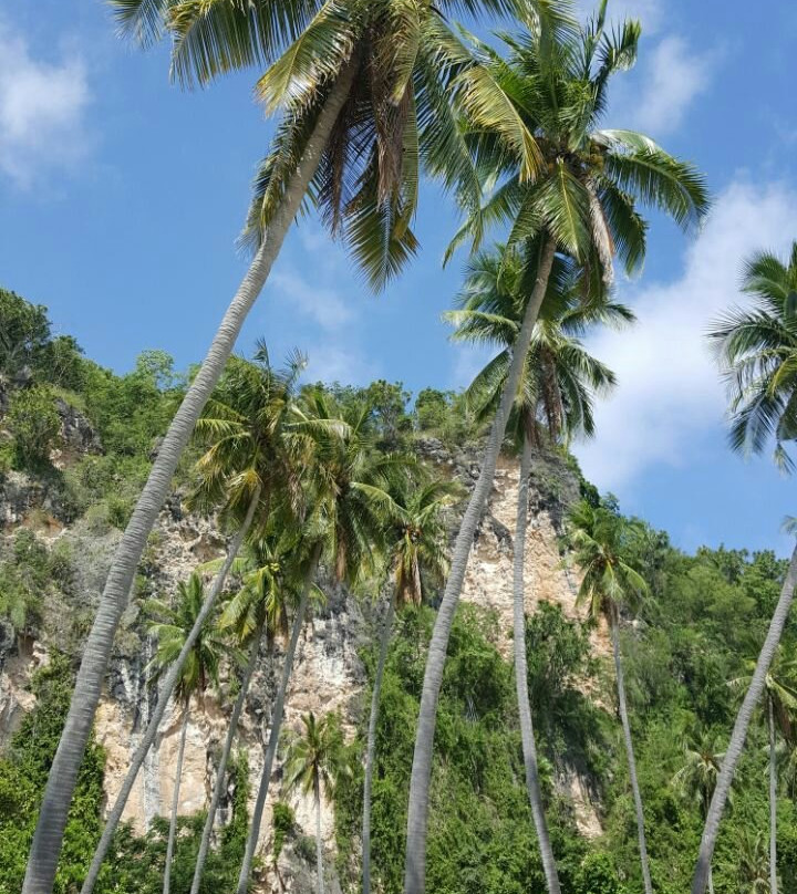 Biluhu Beach景点图片