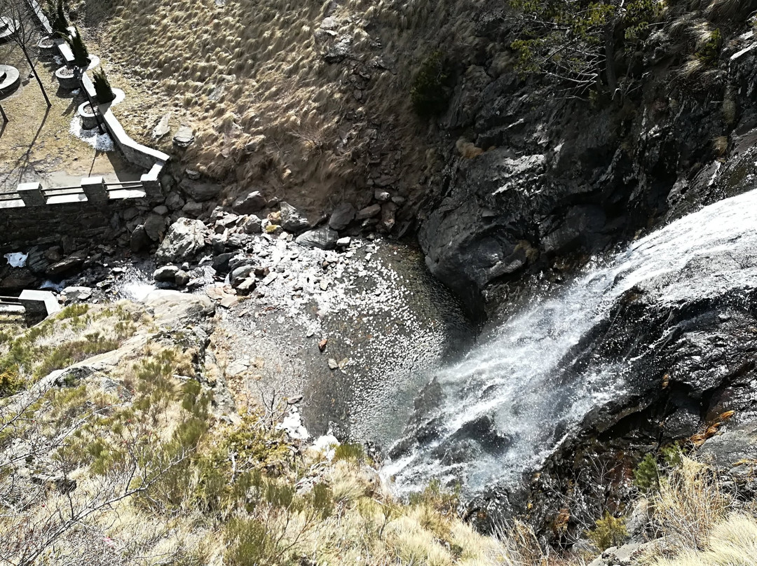 Cascade de Moles景点图片