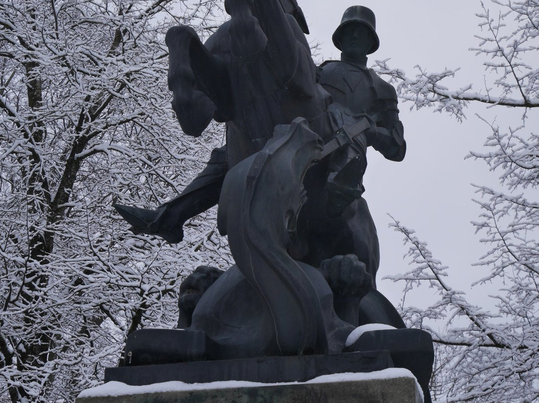 Kriegerdenkmal-肯普滕必去景点
