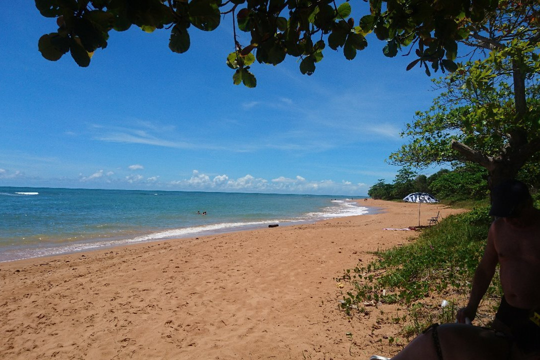 Praia de Putiri景点图片