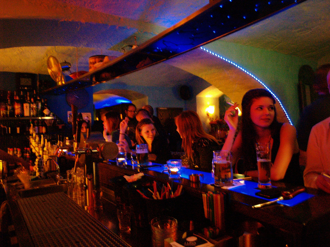 Luna Lounge