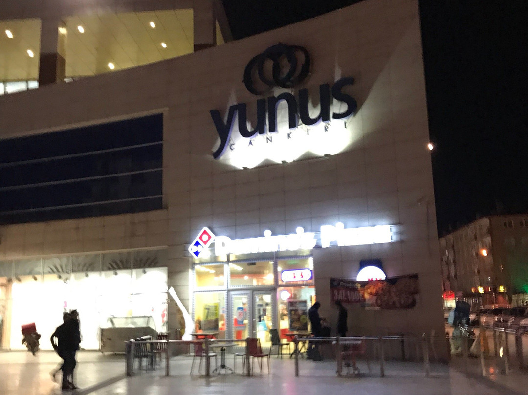 Yunus Shopping Center景点图片