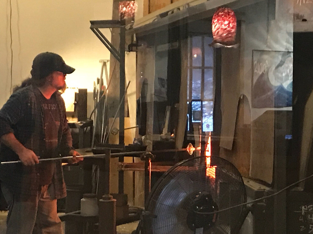 2023年11月Ziemke Glass Blowing Studio景点攻略Ziemke Glass Blowing Studio门票预订