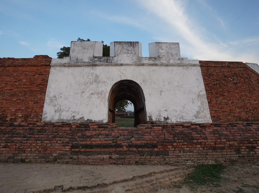 Pom Phet (Phet Fortress)-大城必去景点