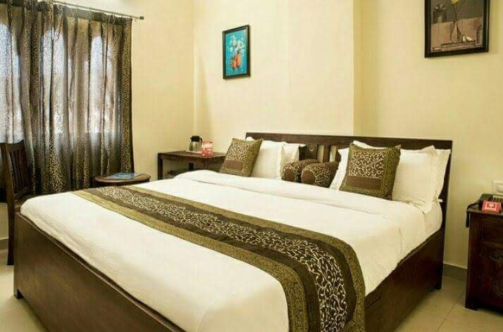 Ranat Bhawar Hotel