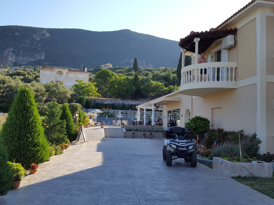 Panos Aparthotel