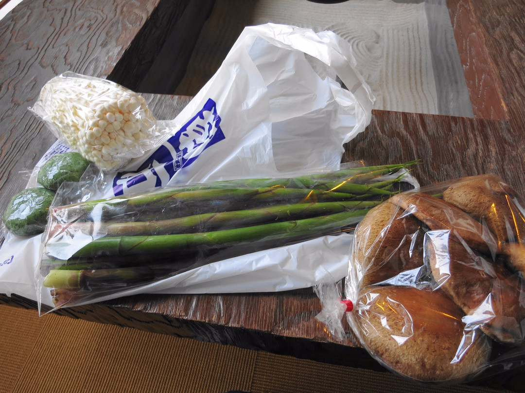 Nozawa Onsen Early Morning Market (Asaichi)景点图片