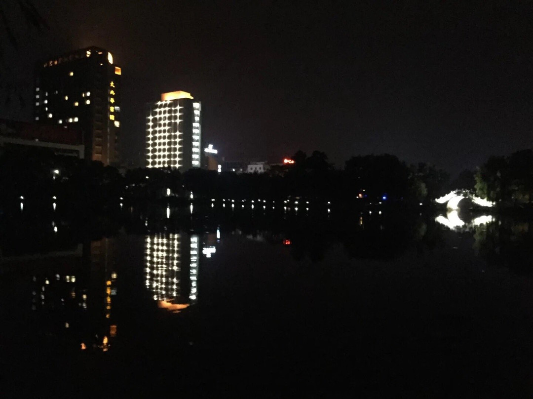 南湖商业步行街-池州市必去景点