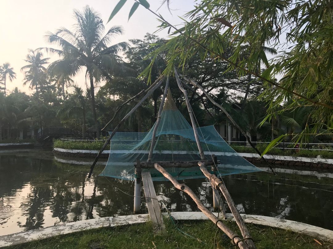 马欣德拉柴瑞海海滩俱乐部主图