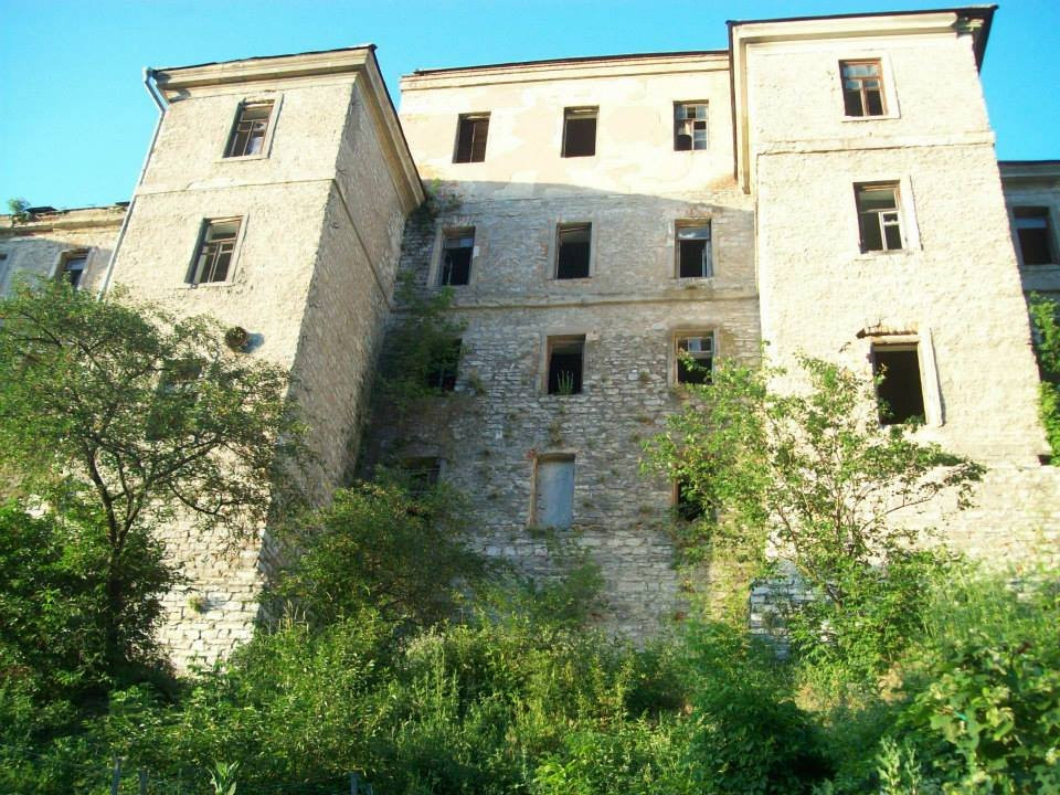 The Chartoryjskyj Family Palace-Kamianets-Podilskyi必去景点