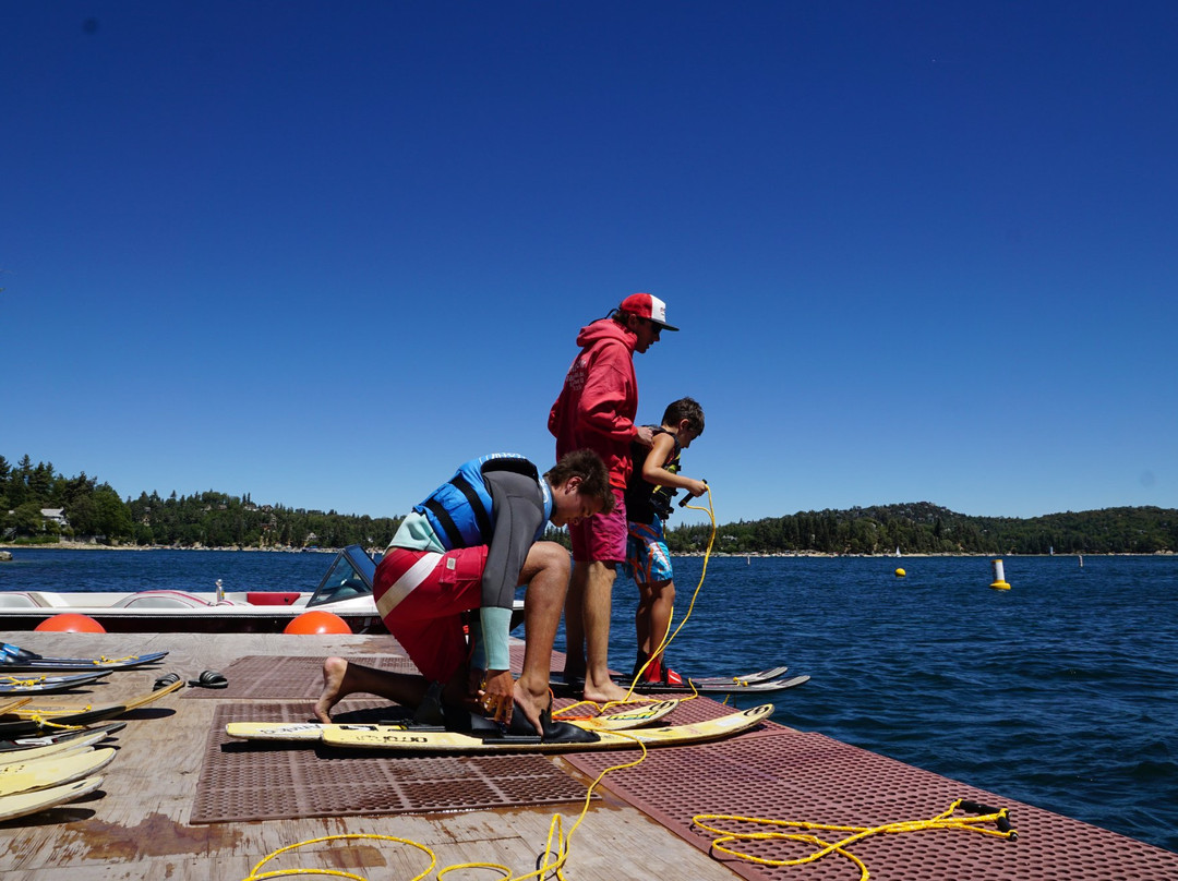 McKenzie Water Ski School-箭头湖必去景点